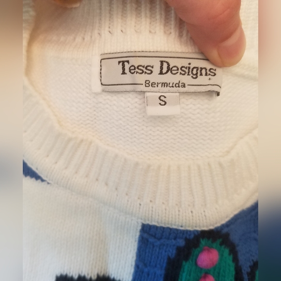 Vintage Fish Beach Sweater Blouse Sz Small Knit 3D Pom Pom Tess Designs Bermuda - Picture 12 of 16